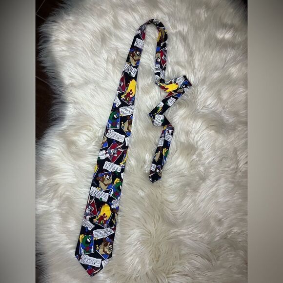 Looney Tunes Mania Tazmanian Devil Bugs Bunny Men's 100% Silk Necktie - Picture 1 of 4